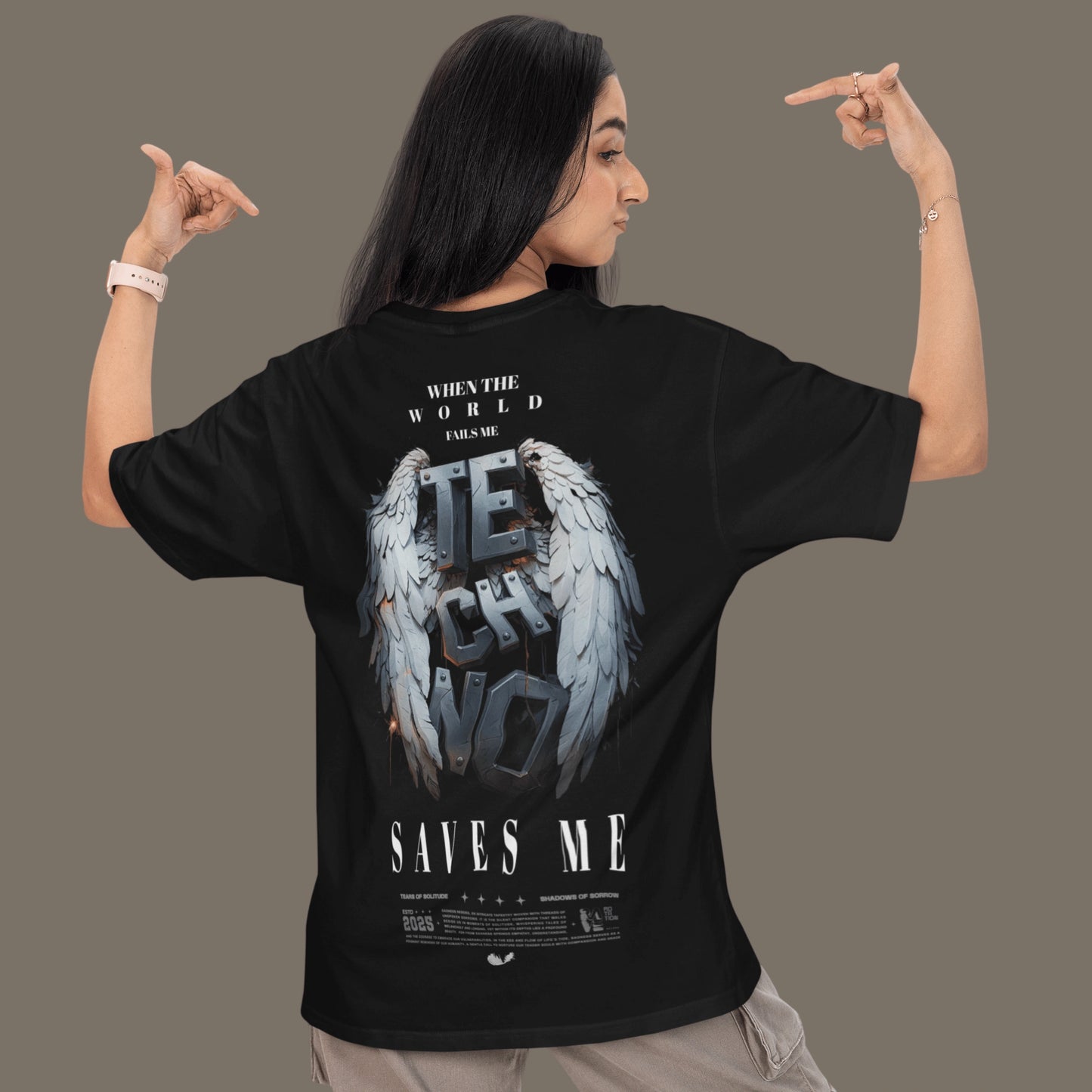 Techno Saves Me – Oversized T-Shirt